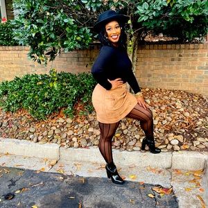 Meet your Posher, Cryserica